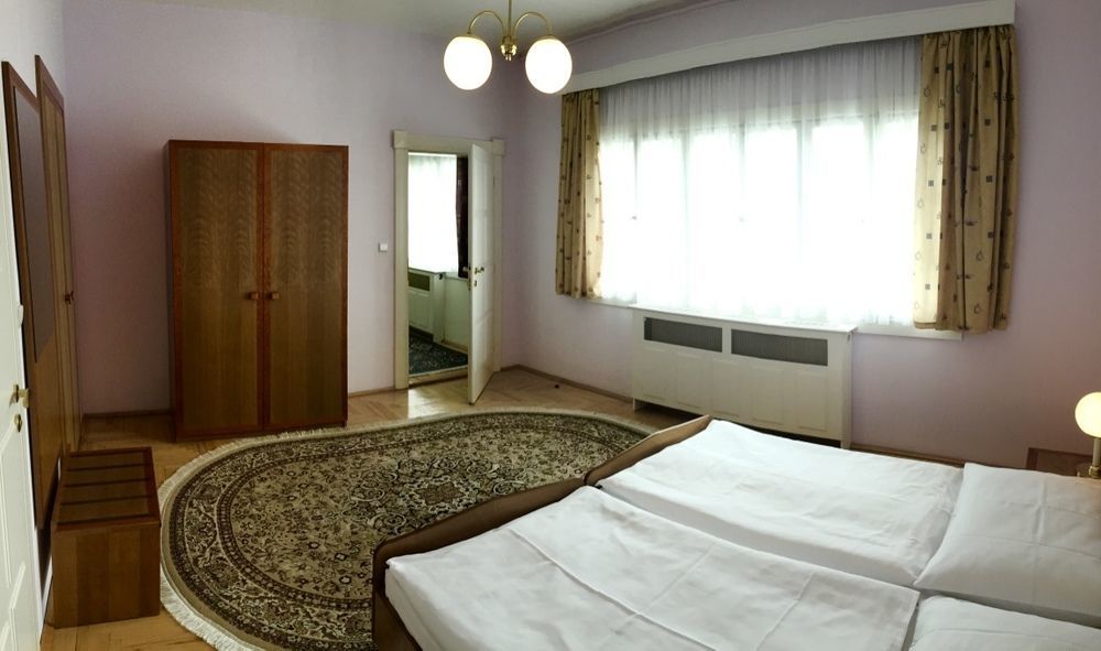 Art Deco Hotel Hoffmann Kladno Dış mekan fotoğraf
