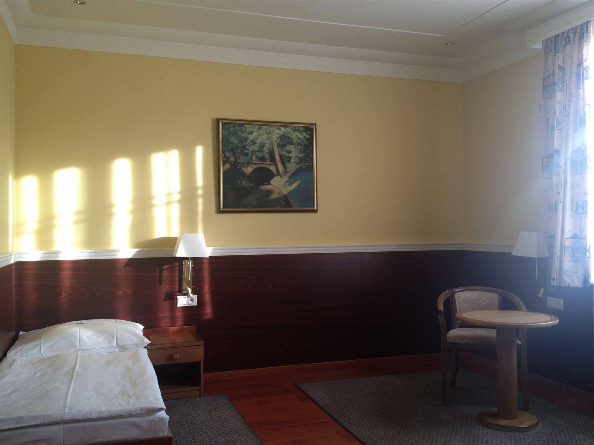 Art Deco Hotel Hoffmann Kladno Dış mekan fotoğraf