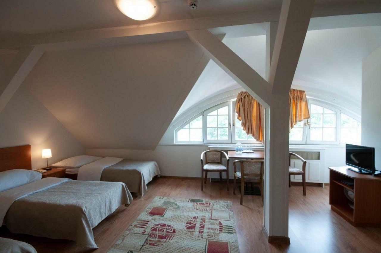 Art Deco Hotel Hoffmann Kladno Dış mekan fotoğraf