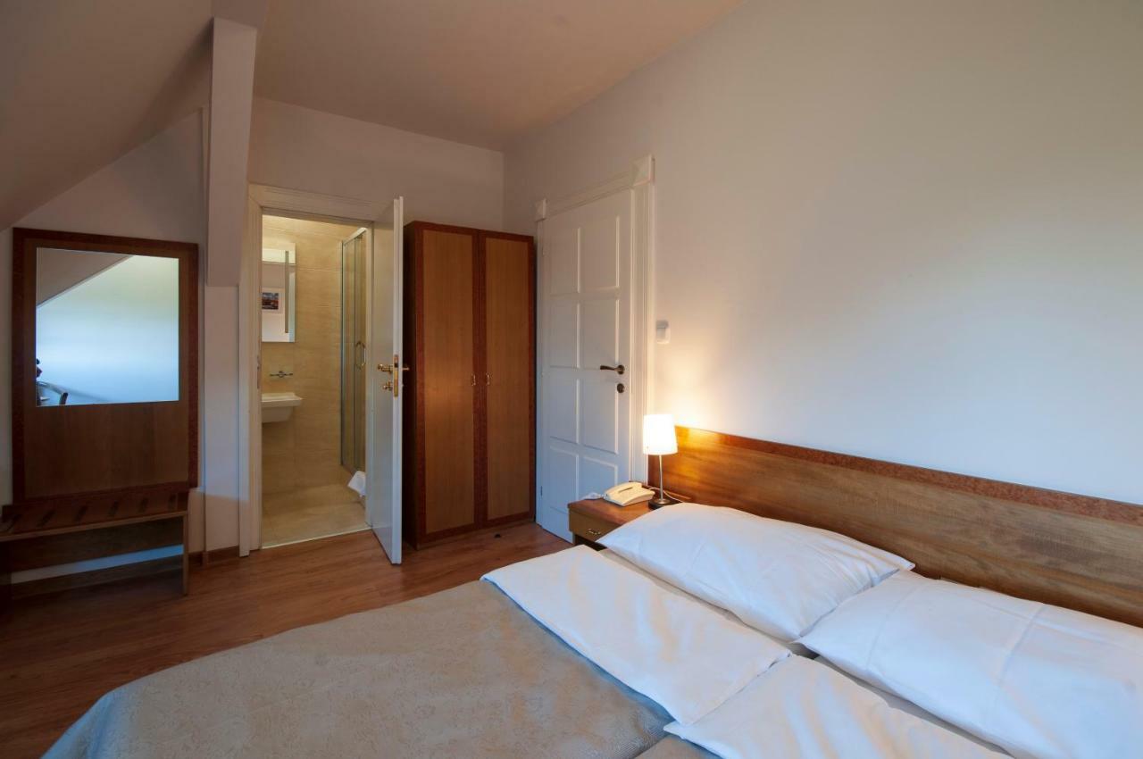 Art Deco Hotel Hoffmann Kladno Dış mekan fotoğraf
